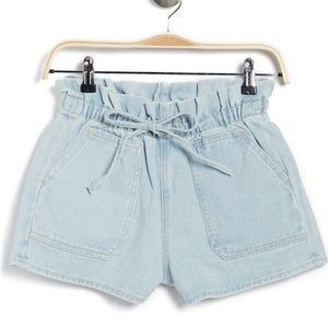 Nordstrom Rack Vigoss Denim Paper Bag Shorts. Light wash. Size 27.